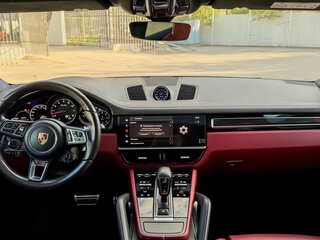 2022 Porsche Cayenne Turbo III, чёрный, 18500000 рублей, вид 3
