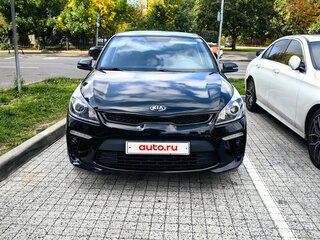 2017 Kia Rio IV, чёрный, 1350000 рублей, вид 3