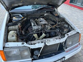 1990 Mercedes-Benz W124 200, белый, 590000 рублей, вид 5