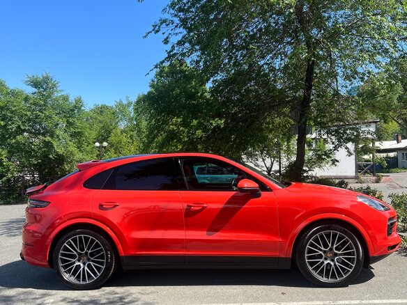 2020 Porsche Cayenne Coupé III, оранжевый, 7700000 рублей - вид 24