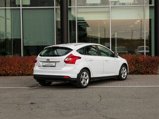 2013 Ford Focus III, белый, 820000 рублей, вид 2