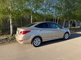 2011 Hyundai Solaris I, бежевый, 500000 рублей, вид 4