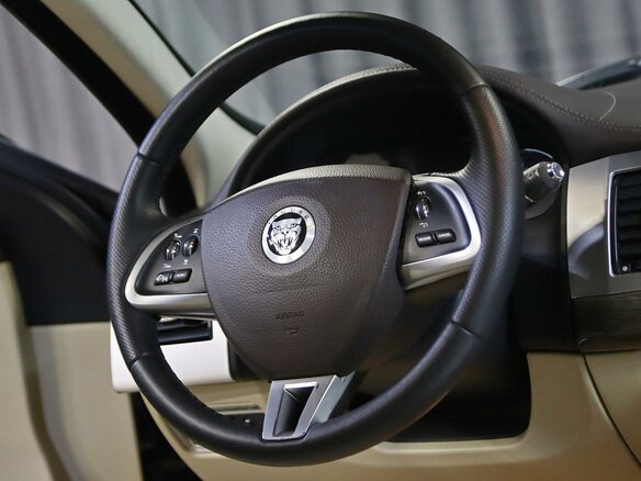 2013 Jaguar XF I Рестайлинг, коричневый, 1399000 рублей - вид 8