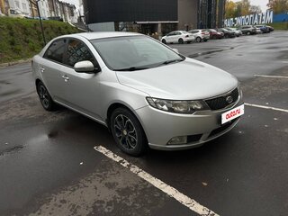 2011 Kia Cerato 6-speed II, серебристый, 600000 рублей, вид 1