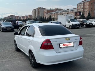 2011 Chevrolet Aveo I Рестайлинг, белый, 580000 рублей, вид 5