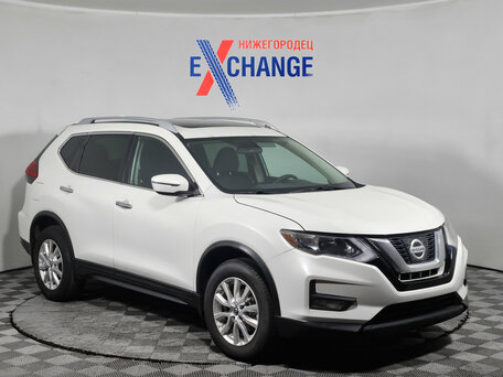2017 Nissan Rogue II Рестайлинг, белый, 1325000 рублей, вид 3