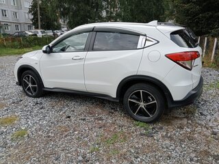 2021 Honda Vezel I Рестайлинг, белый, 2000000 рублей, вид 5