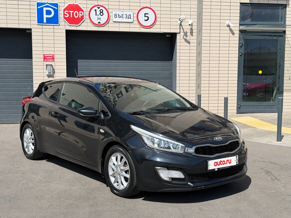 2014 Kia Ceed II, чёрный - вид 2