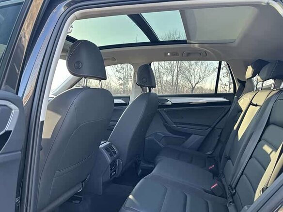 2022 Volkswagen Tayron I, коричневый, 2130000 рублей - вид 15