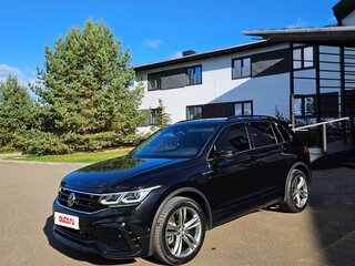 2021 Volkswagen Tiguan II Рестайлинг, чёрный, 3800000 рублей, вид 3