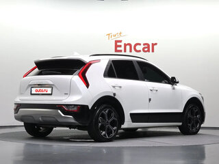 2023 Kia Niro II, белый, 1487009 рублей, вид 2