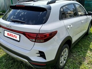 2021 Kia Rio X IV Рестайлинг, белый, 1630000 рублей, вид 4