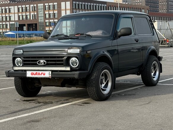 2016 Lada (ВАЗ) 2121 (4x4) I Рестайлинг, зелёный, 700000 рублей - вид 2
