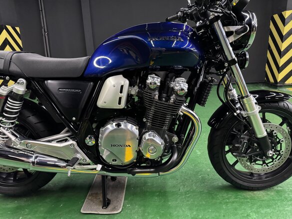 2019 Honda CB 1100, синий, 1325000 рублей - вид 9