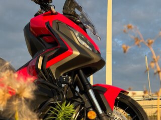 2019 Honda X-ADV, красный, 1000000 рублей, вид 1