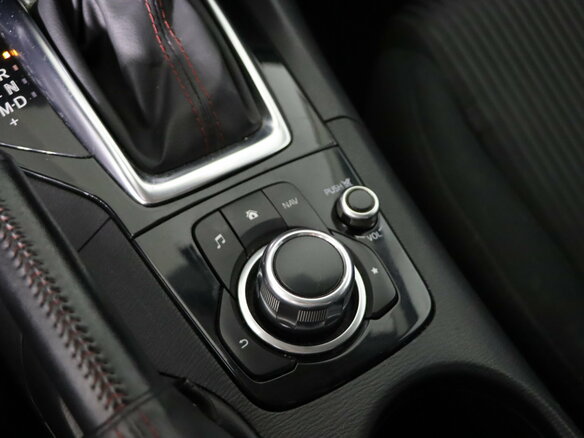2014 Mazda 3 III (BM), белый, 1199990 рублей - вид 19