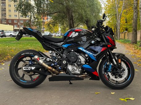 2022 BMW M 1000 R, чёрный, 1890000 рублей, вид 4