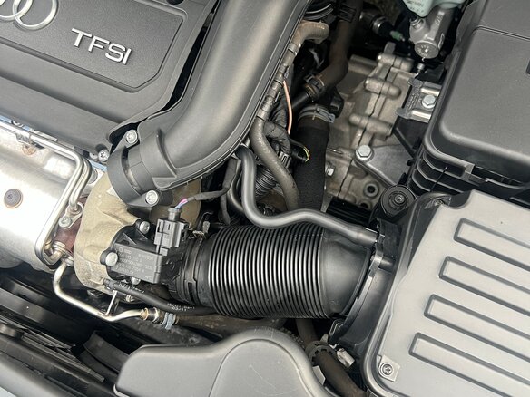 2011 Audi A3 II (8P) Рестайлинг 2, белый - вид 36