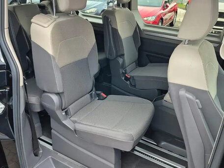 2022 Volkswagen Multivan T7, чёрный, 4180000 рублей, вид 5