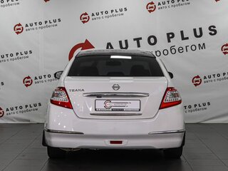 2011 Nissan Teana II (J32) Рестайлинг, белый, 869000 рублей, вид 4