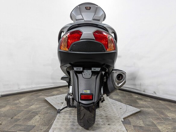 2013 Suzuki Burgman (SkyWave) 650, серебристый, 639000 рублей - вид 4