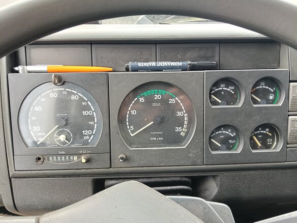 2002 Iveco EuroCargo, белый, 750000 рублей - вид 12