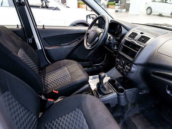 2026 Lada (ВАЗ) Granta I Рестайлинг, белый, 1098000 рублей - вид 21