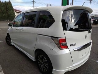 2015 Honda Freed I Рестайлинг 2, белый, 935000 рублей, вид 5