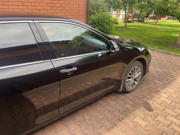 2016 Toyota Camry VII (XV50) Рестайлинг, чёрный, 2100000 рублей - вид 4