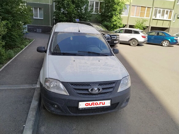2000 LADA (ВАЗ) Largus, белый, 750000 рублей - вид 1