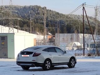2014 Honda Crosstour I Рестайлинг, белый, 1750000 рублей, вид 1