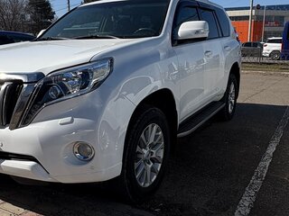 2014 Toyota Land Cruiser Prado 150 Series Рестайлинг 1, белый, 3500000 рублей, вид 1