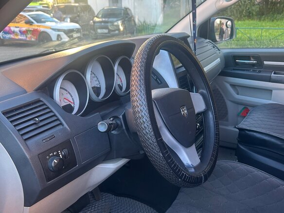 2010 Dodge Caravan Grand V, чёрный, 1020000 рублей - вид 4
