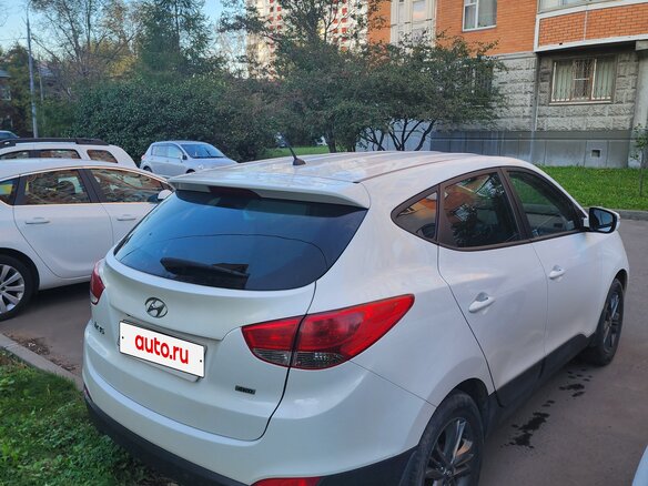 2014 Hyundai ix35 I Рестайлинг, белый, 1150000 рублей - вид 3
