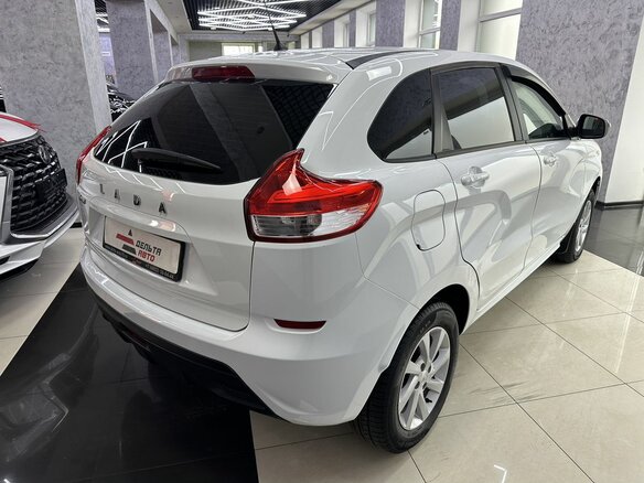 2018 Lada (ВАЗ) XRAY I, белый, 899000 рублей - вид 4