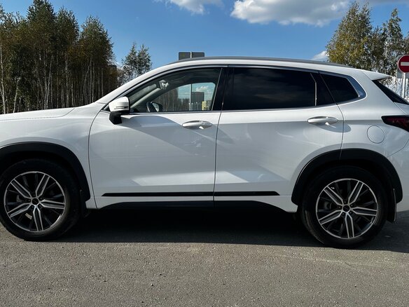 2023 Exeed LX I Рестайлинг, белый - вид 3