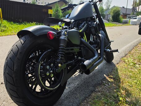 2020 Harley-Davidson Sportster 1200, зелёный, 1100000 рублей, вид 4
