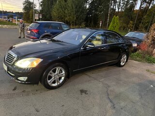 2006 Mercedes-Benz S-Класс 500 Long V (W221), чёрный, 1600000 рублей, вид 1