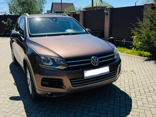 2013 Volkswagen Touareg II, коричневый, 1750000 рублей, вид 2