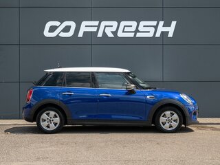 2020 Mini Hatch Cooper III (F55/F56) Рестайлинг, синий, 2075000 рублей, вид 5