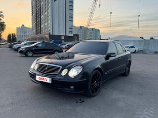 2002 Mercedes-Benz E-Класс 320 III (W211, S211), чёрный, 850000 рублей, вид 1
