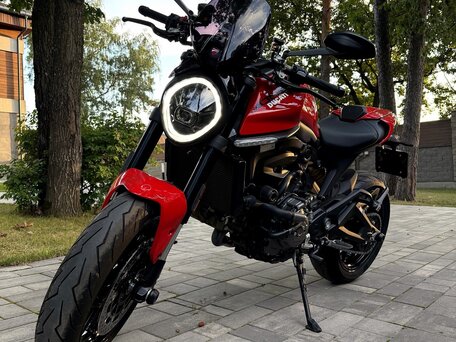 2021 Ducati Monster 937, красный, 1150000 рублей, вид 1