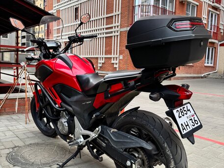 2012 Honda NC 700X, красный, 530000 рублей, вид 5