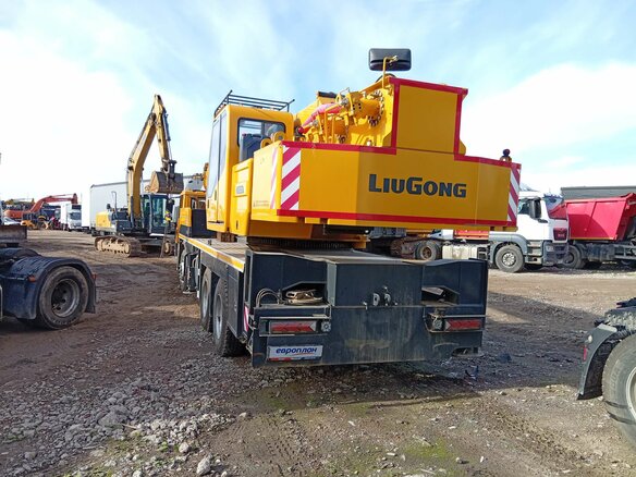 2024 LiuGong LTC320L5, жёлтый, 11063700 рублей - вид 3