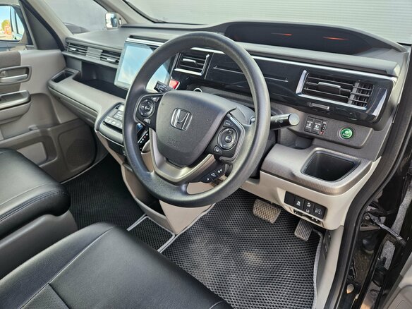 2018 Honda Stepwgn V Рестайлинг, чёрный, 1950000 рублей - вид 7