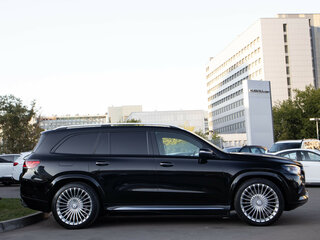 2021 Mercedes-Benz Maybach GLS 600 I, чёрный, 8400000 рублей, вид 3