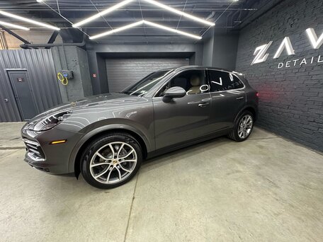 2020 Porsche Cayenne III, серый, 7100000 рублей, вид 3