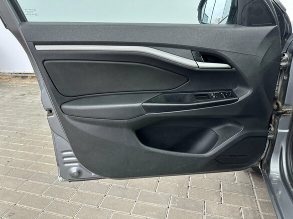 2016 Lada (ВАЗ) Vesta I, серый, 755000 рублей - вид 15