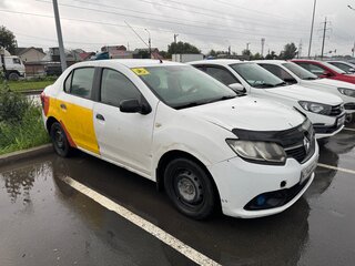 2018 Renault Logan II, белый, 300000 рублей, вид 2