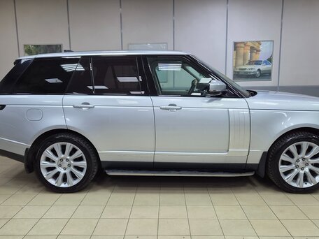 2018 Land Rover Range Rover IV Рестайлинг, серый, 5250000 рублей, вид 4